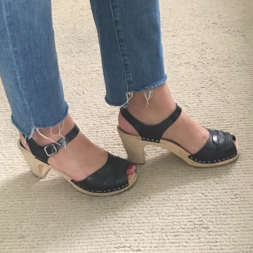 Swedish Hasbeens Peep Toe High Clog. Size 38 (7.5)